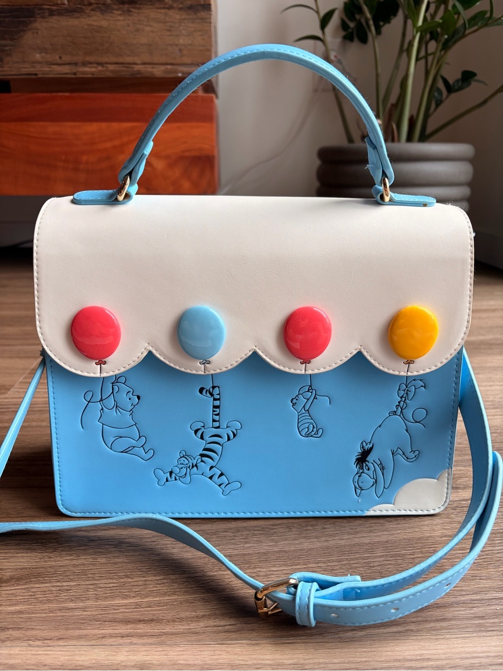Disney Winnie the Pooh Cross Body - Picture 9 of 11